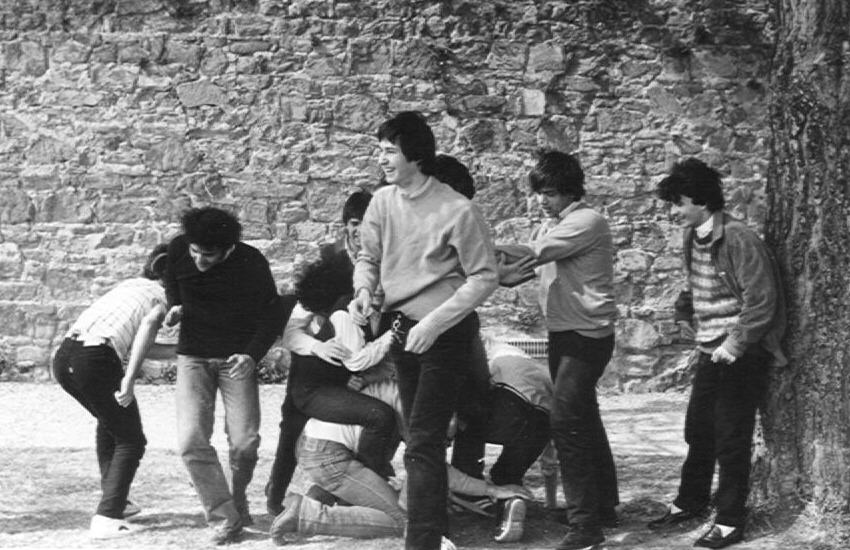 Forte Belvedere: gioco della momola e gruppo in sfacelo
